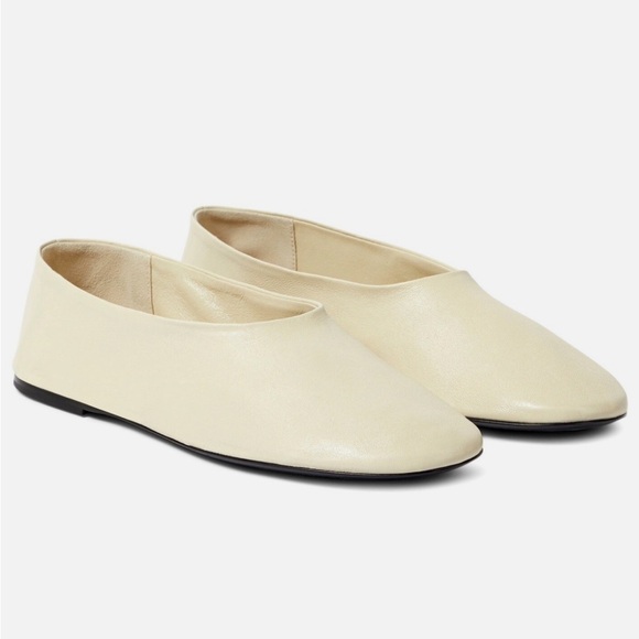 NWT/ NIB Khaite Marcy Ballet Flats- Off-White - size 38.5- US 8 - Picture 2 of 7